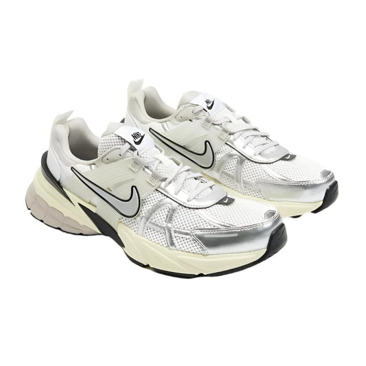 Nike Mens V2K Run Running Shoes - Summit White/Metallic Silver