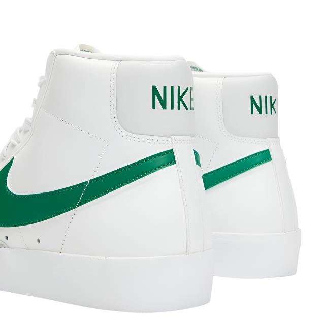 Nike Mens Blazer Mid '77 Vintage Sneakers Shoes - Summit White/Dust White