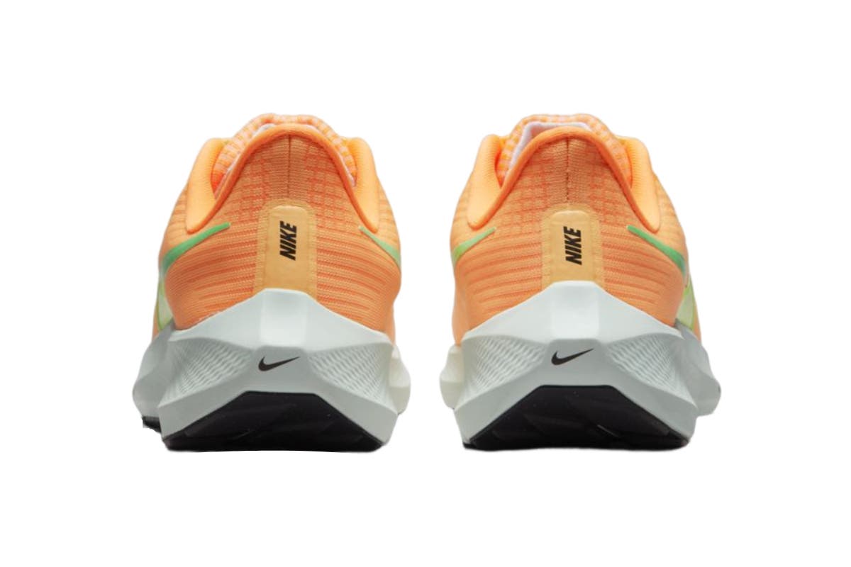 Nike Women's Air Zoom Pegasus 39 Running Shoes - Peach Cream/Ghost Green/Total Orange